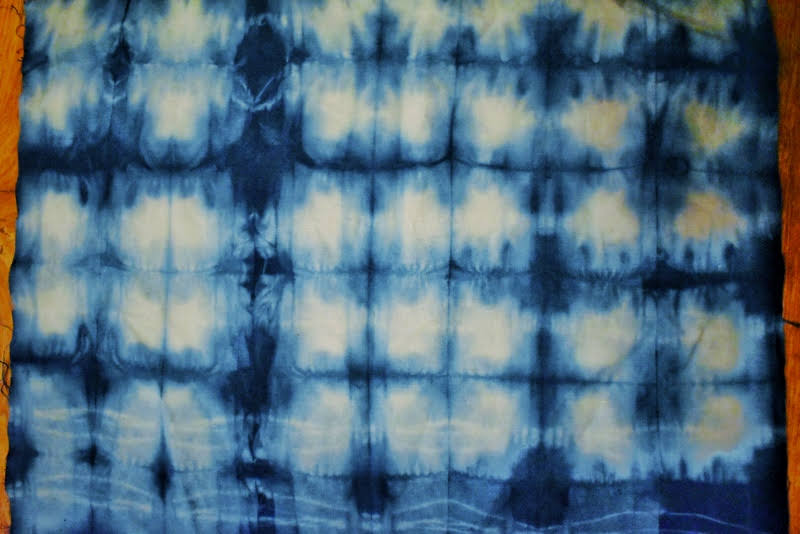 How to dye fabrics using indigo at home. Makergardener