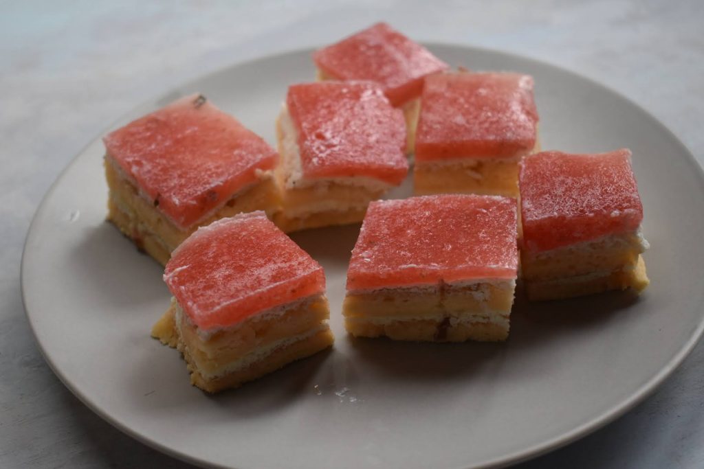 Yoghurt and strawberry slices home made - Makergardener